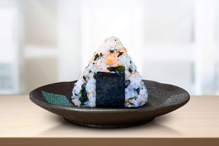 Onigiri sake wakame