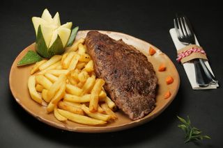 Pljeskavica punjena sirom i šunkom