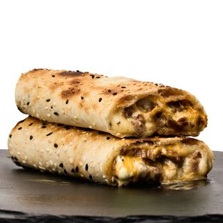 Піцоні з бріскетом та Чедером (300г)