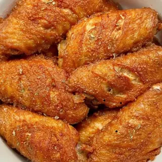 65. Alitas de pollo fritas