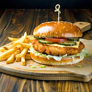 Бургер + картофи