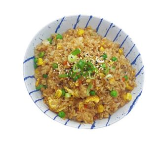 95. Yakimesi Con Huevos Y Verduras（鸡蛋蔬菜炒饭）