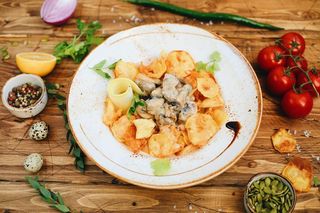 Телятина с грибами в сливочном соусе 