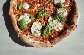 Pizze Prosciutto (30 cm.)