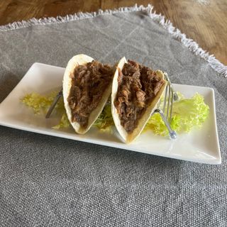 Taco De Rabo De Toro (2 tacos)