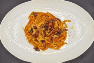 Spaghettoni freschi all'amatriciana
