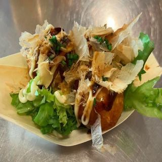 4. Takoyaki (3 piezas)