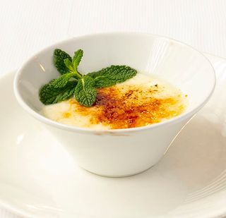 Cremoso de arroz con leche y azúcar tostado