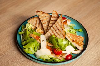 Salata caesar