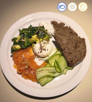 Desayuno Combinado: Con Salmón