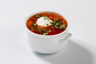 Борщ червоний з копченою грушею (350мл)