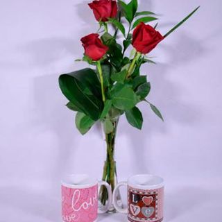 Rosas En Cristal Con Tazas