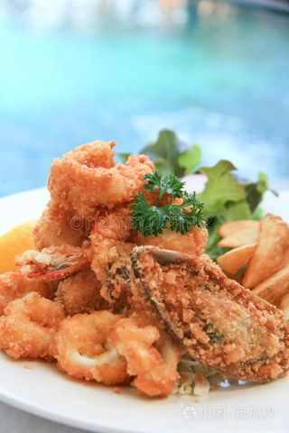 32. Gamberi sale pepe