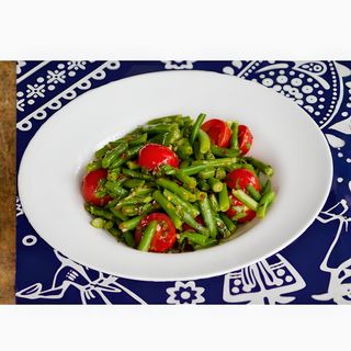 მწვანე ლობიო, ჩერი პომიდვრით და პიტნით