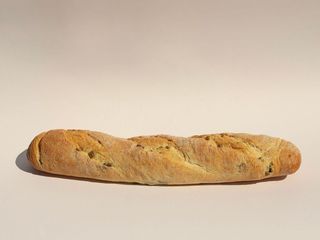 Багет із оливками (250g)