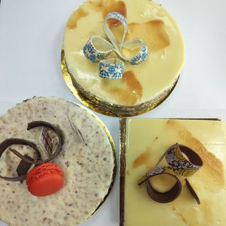 Gâteau	mousse glacée vanille (1kg) (10prs.)