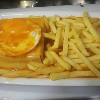 Francesinha à Miragem