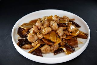 245 Pollo Con Bambú Y Seta