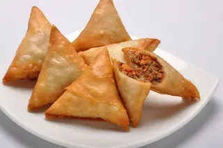 Samosas De Pollo Con Patatas