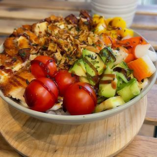 Arroz Integral Chicken Bowl (Mediano)