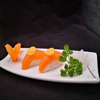 Nigiri De Salmón (2 Pzs.)