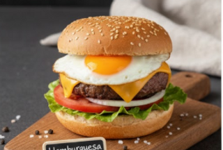 Hamburguesa Con Queso Y Huevo