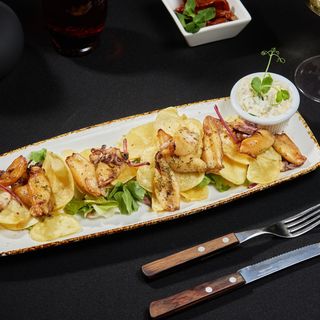 Calamari pane cu sos lemon butter