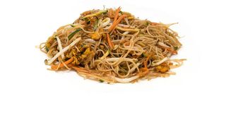 98. Spaghetti di riso con verdura