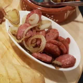 Cebolada de Salsicha Fresca