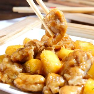 65. Pollo Con Piña