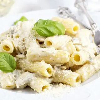 Penne Ou Tagliatelles 4 Fromage