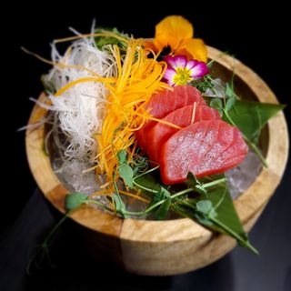 Sashimi tuna