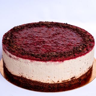 Sernik Chałwowy z Wiśnia