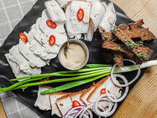 Таріль домашнього сала (280/50g)