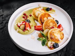 Pǎpǎnaşi cu fistic