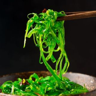 2. Wakame