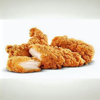 Crispy de pui cu cartofi pai și salată