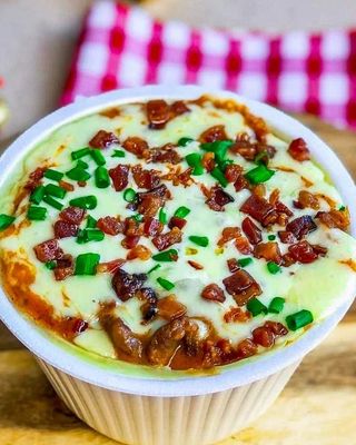 Batata Recheada de Bolonhesa