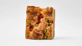 Focaccia z dodatkami