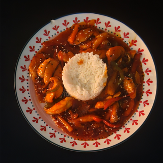 Pui thailandez cu garnitură de orez