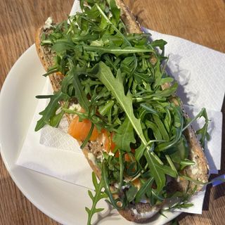 Bagietka Łosoś Wędzony 