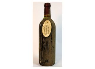 Мерло \Сакар\" 1983 Винтидж 0.75Л"