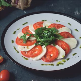 Салат "Капрезе"