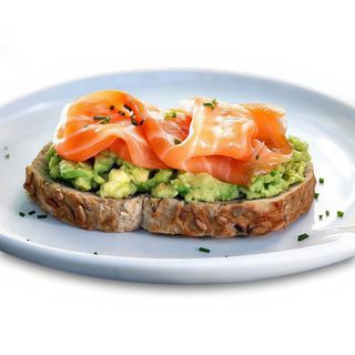 Tostada De Salmón Y Guacamole