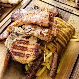 Porodični tanjir kuće  1800 gr