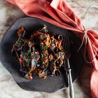  TAGLIATELLE CON RAGU MAIALE E ‘NDUJA
