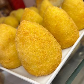 Arancino Bianco cotto e mozzarella