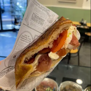 Bufalina con crudo 