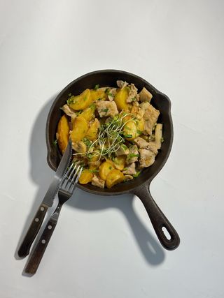 Сковорідка із свининою (400 гр)