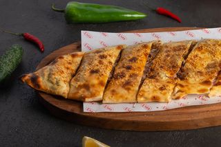 Пиде с нарезным мясом (200 гр.)